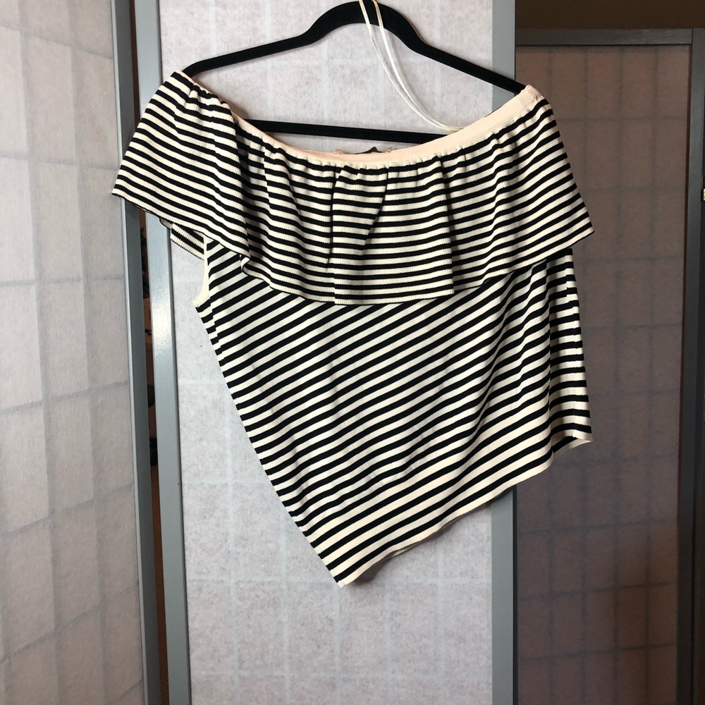 NWT Loft one shoulder top in black & white striped - Picture 3 of 4